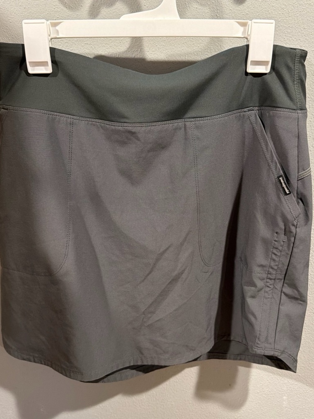 Patagonia Two-Tone Gray Active Skort with Dark Waistband